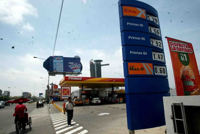 Establecen condiciones para que Primax compre estaciones de Terpel