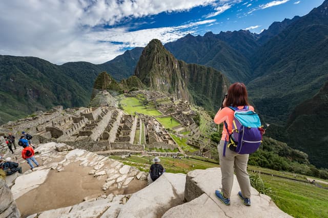 ¿Título de Machu Picchu como &#8216;maravilla del mundo&#8217; en riesgo? Claves del actual conflicto en Cusco
