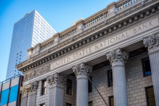 Fed vuelve a subir su tasa tras tres años y mantiene la inflación como principal preocupación