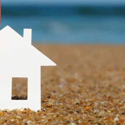 ¿Te conviene alquilar en dólares una casa de playa?