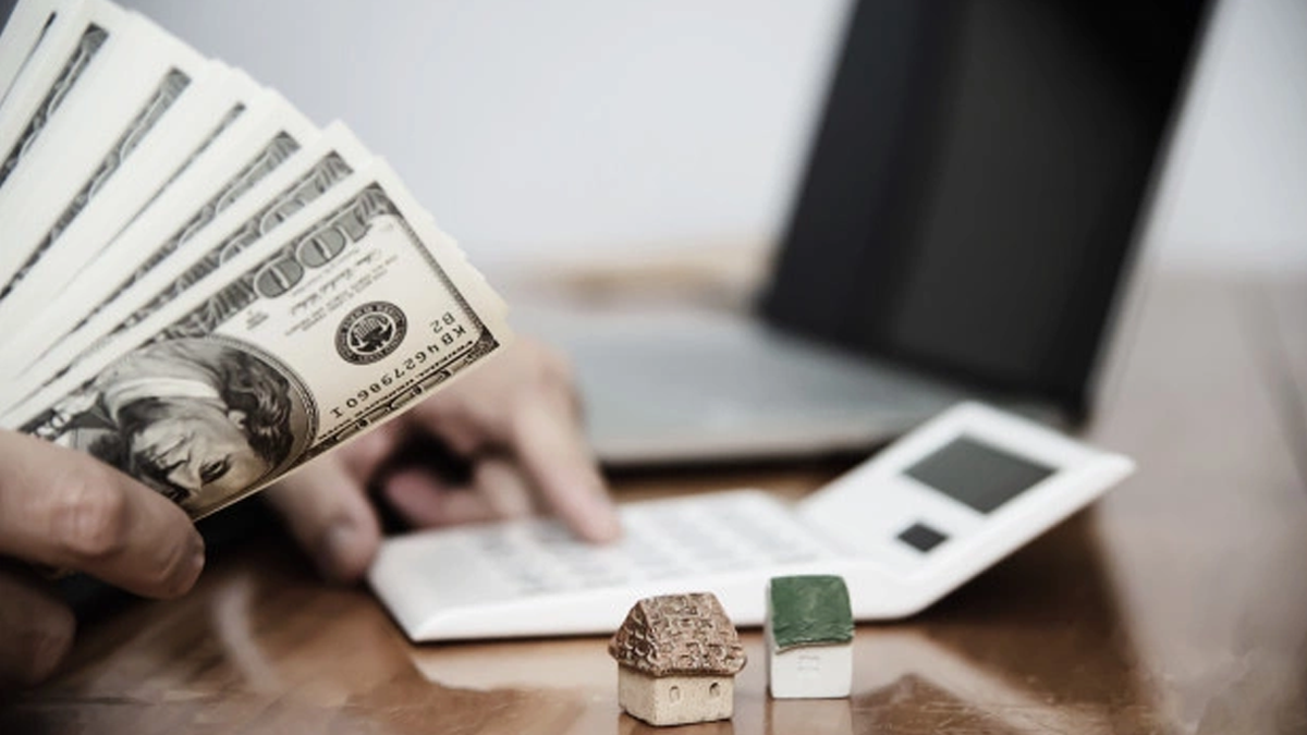 El dólar cae en Perú por primera vez desde abril del presente año
